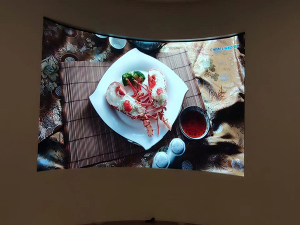 镇巴室内P2.5弧形LED屏